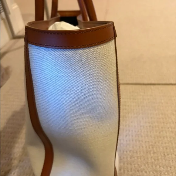 Balmain cream and brown leather trimmed tote. Excellent condition. No marks - Picture 5 of 7